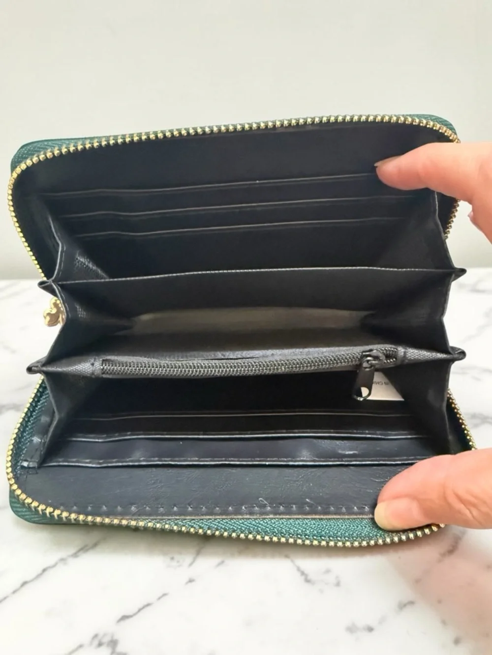 New With Tags Ireland Green Faux Leather Zip Wallet with Gold Clover